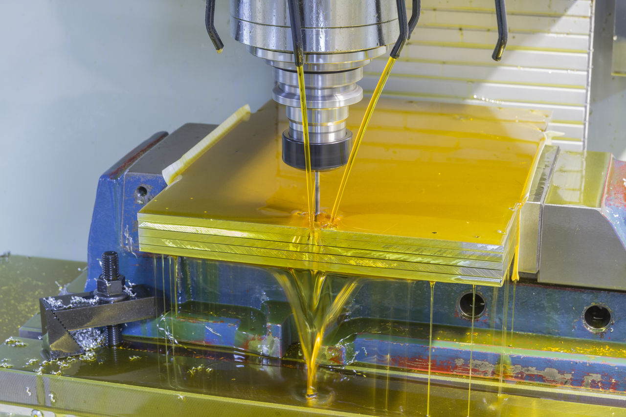 Lube Oil demonstration for industrial production